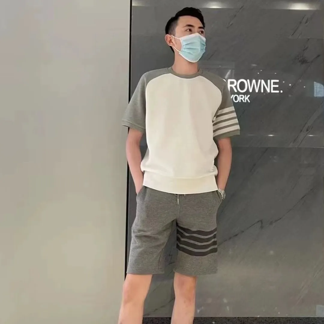 ：T 018（TB T ） THOM BROWNE TB T Quality + Authentic + Same Style Size：1/2/3/4 ：Gray/Navy Blue